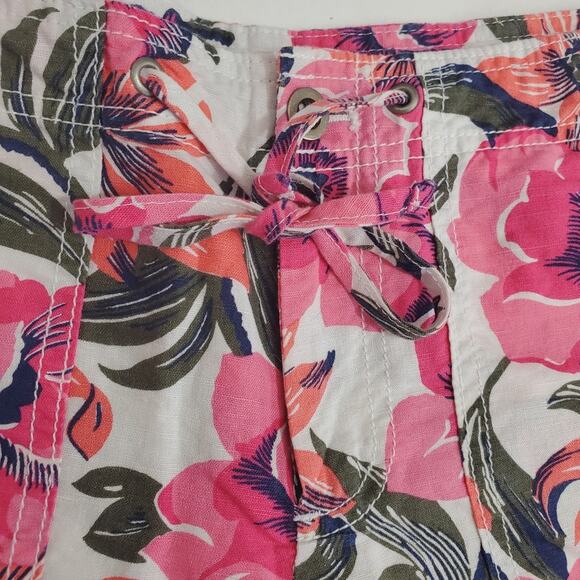 Gap | Linen Blend Tropical Flower Lightweight Shorts with Pockets - Picture 4 of 8
